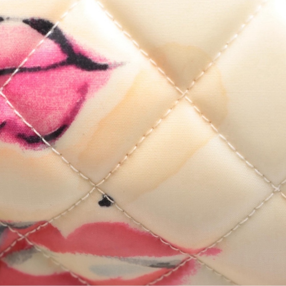 Chanel 'Lips & Kisses' Vintage Maxi XL Bag - Picture 12 of 14